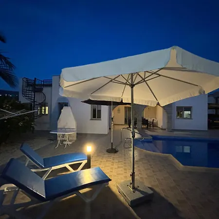 Imperial Sea-caves Private Pool *