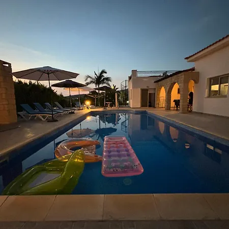 Imperial Sea-caves Private Pool Pegeia