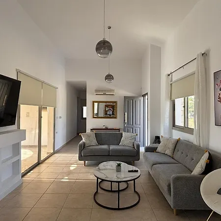 Imperial Sea-caves Private Pool Villa