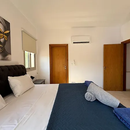 Imperial Sea-caves Private Pool Villa