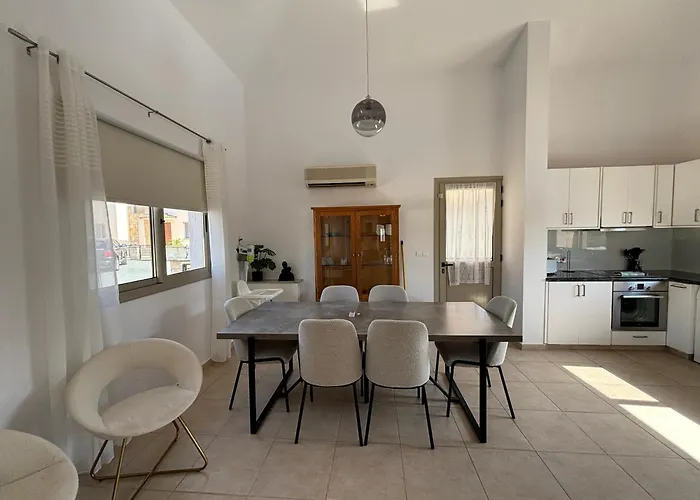 Imperial Sea-caves Private Pool Villa