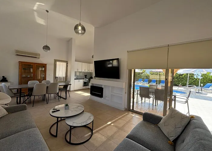 Imperial Sea-caves Private Pool * Pegeia