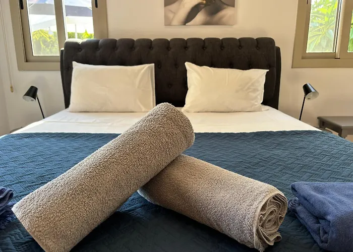 Imperial Sea-caves Private Pool