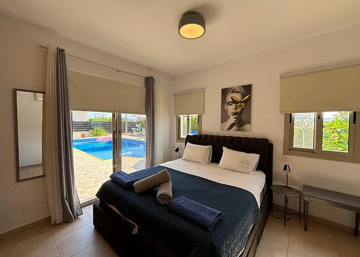 Imperial Sea-caves Private Pool *