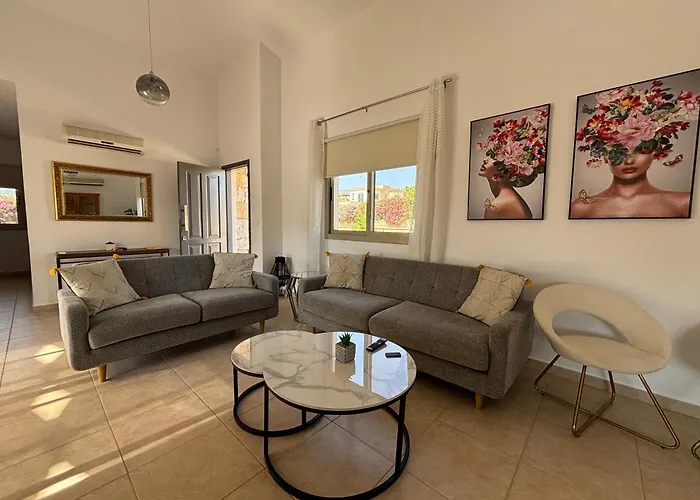 Imperial Sea-caves Private Pool