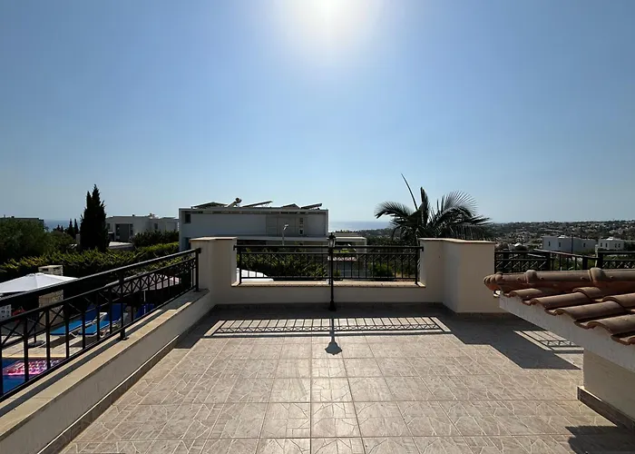 Imperial Sea-caves Private Pool